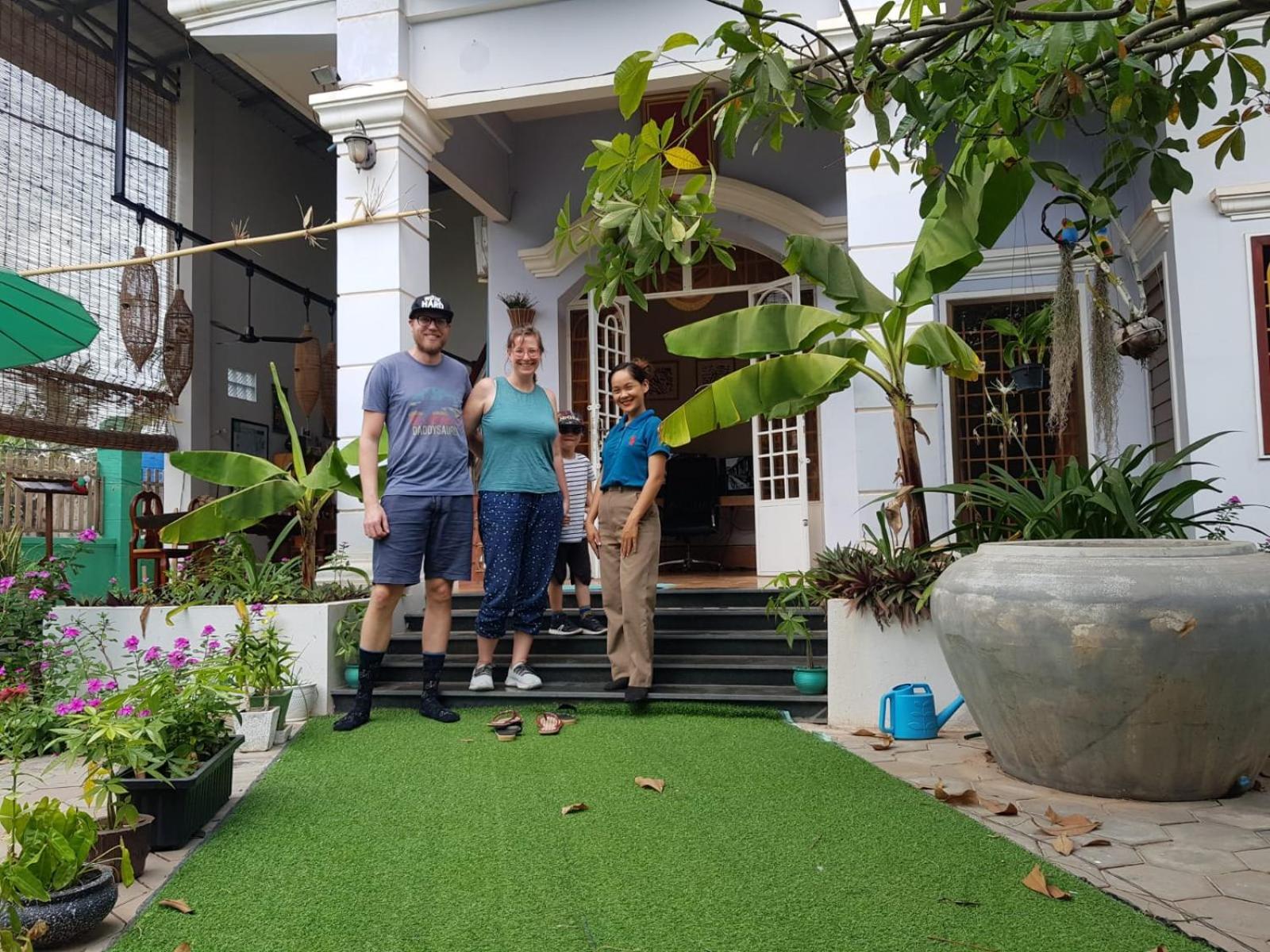 Bloom Garden Bed & Breakfast เสียมราฐ ภายนอก รูปภาพ