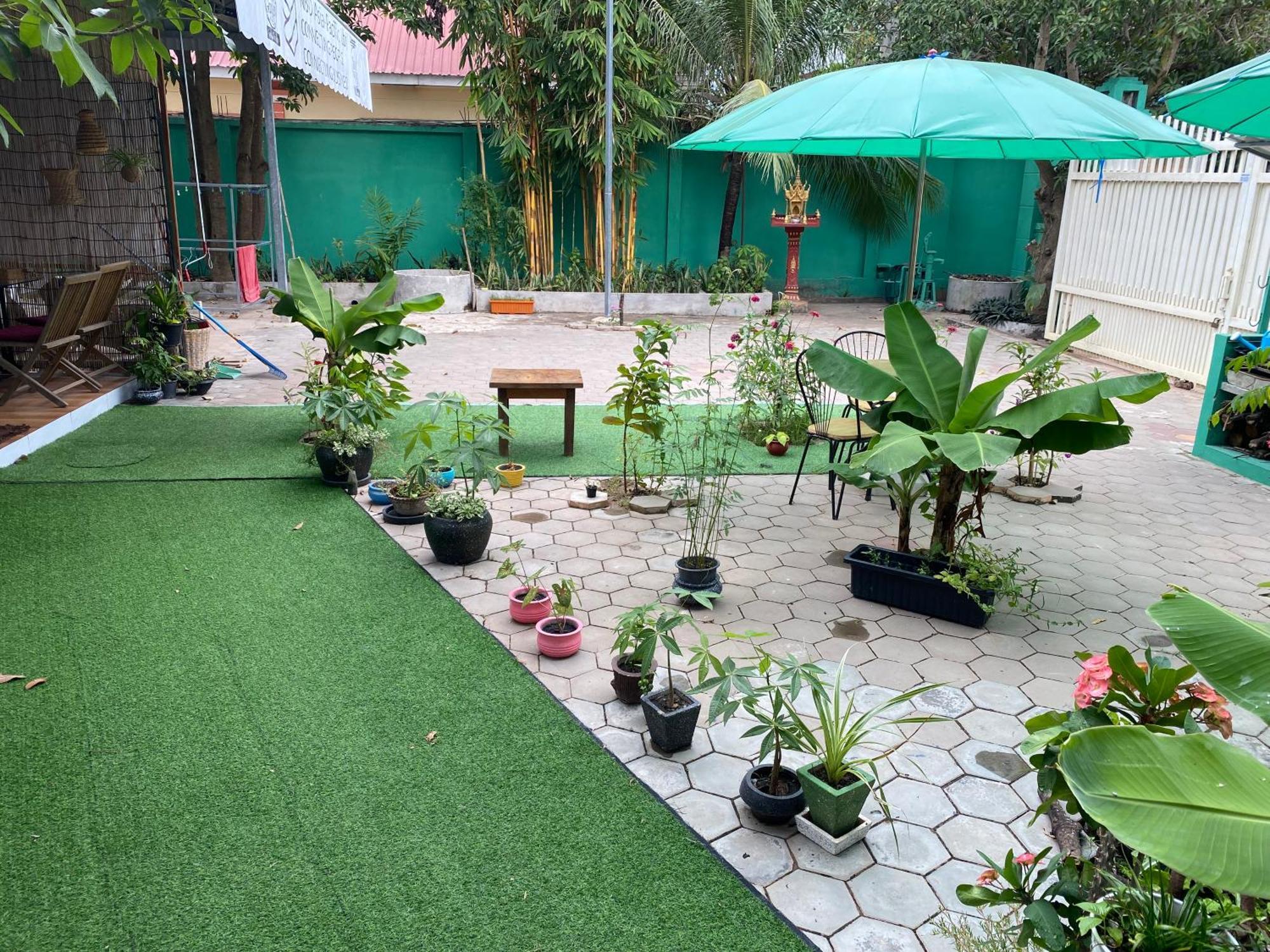 Bloom Garden Bed & Breakfast เสียมราฐ ภายนอก รูปภาพ